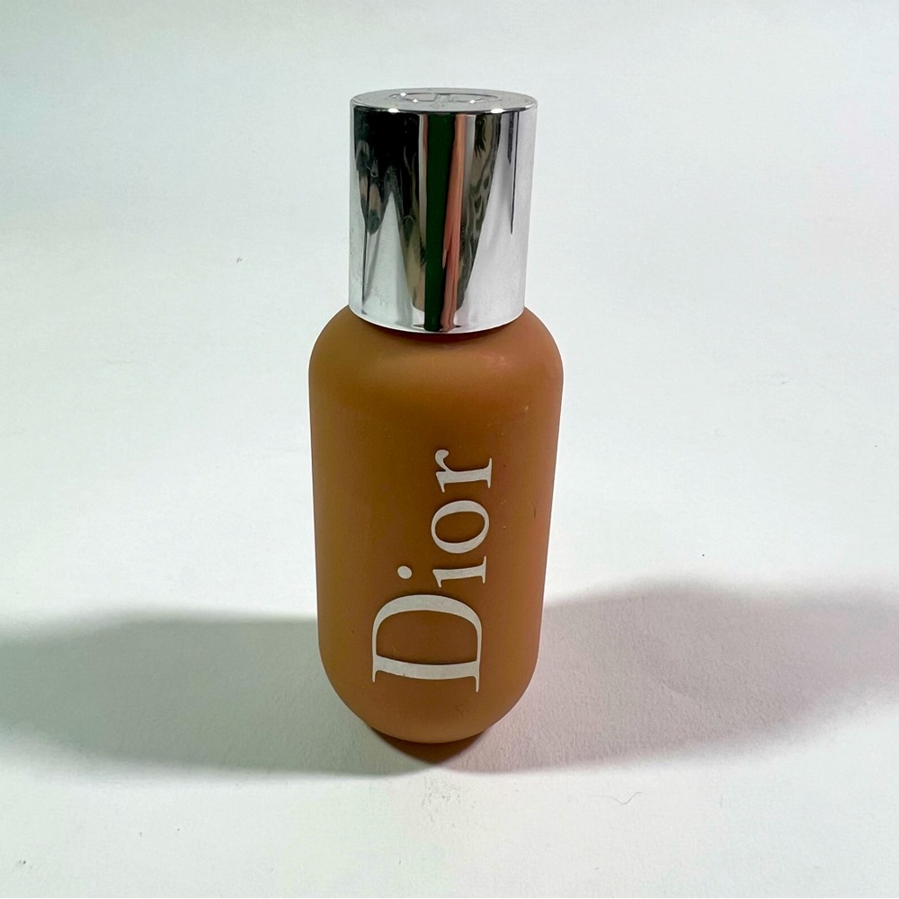 Dior Backstage Face & Body Foundation 2,5N